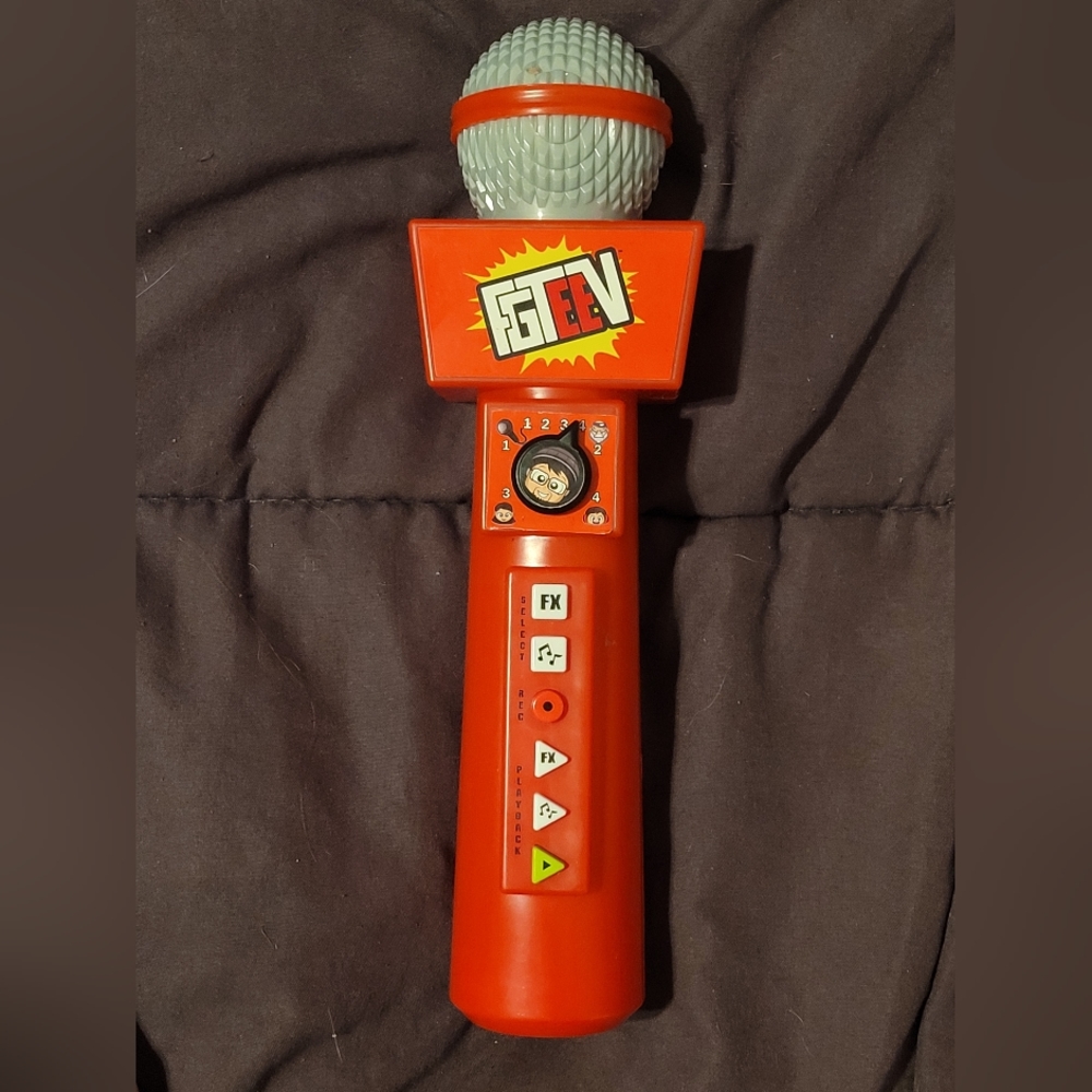 FGTeeV YouTube YouTuber microphone interactive toy voice distorter